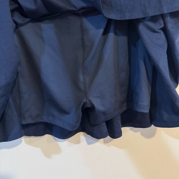 Beyond Yoga spacedye Navy skirt - Picture 4 of 4